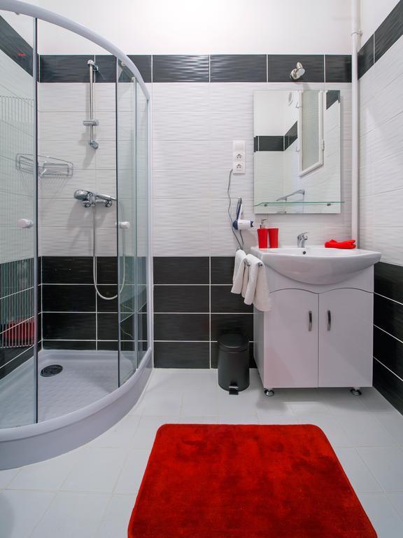 Parking, Ac, Wifi Flat Next To Andrassy Ave Apartment Budapest Room photo